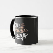 Mug Cette maman prie (Devant gauche)
