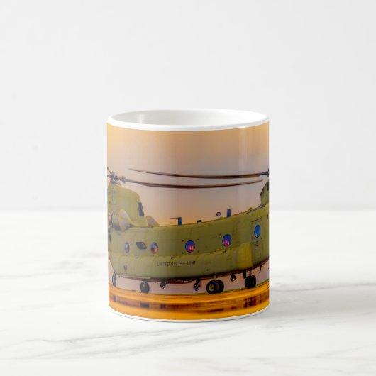 MUG CH-47F CHINOOK (Centre)