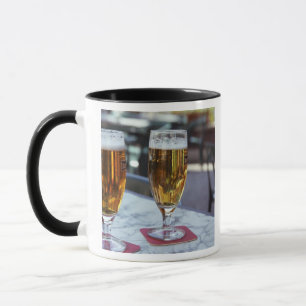 Mug Chablis; deux bières cool à 42 degrés chauds été