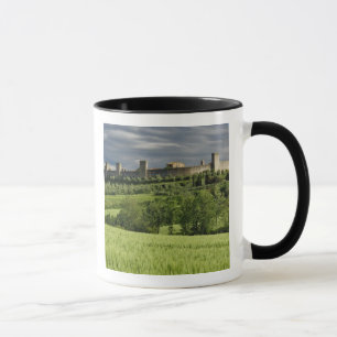 Mug Champ de blé et Monteriggioni lointain, dans le