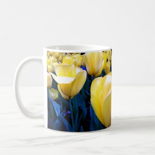 Mug champ jaune de tulipe (Gauche)