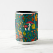 Mug Champignons d'automne, feuilles, noix et baies sur (Centre)