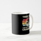 Mug Champion de football des trois Imaginaires (Devant droit)