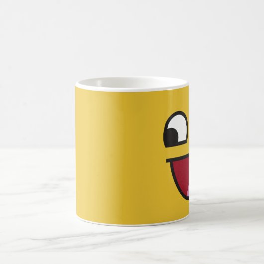 Mug Chancelant drôle a observé quelqu'emoji (Centre)