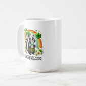 Mug Chanceux et fier Trèfle Putois (Devant gauche)