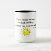Mug Changez la manière que vous regardez des choses - (Centre)