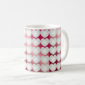Mug chapelet de coeurs perles sur un arrière - plan de (Devant droit)