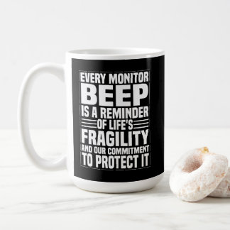 Mug Chaque bip compte – Alerte et dévoué
