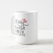 Mug Chaque histoire d'amour romantique est belle (Devant gauche)