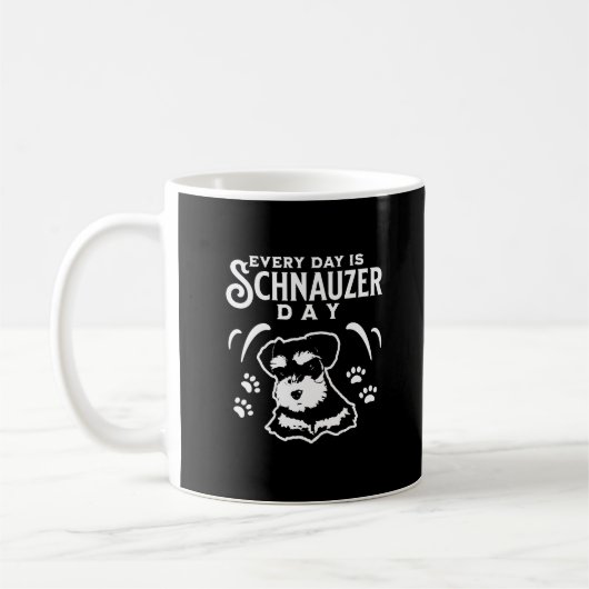 Mug Chaque jour est la journée Schnauzer (Gauche)