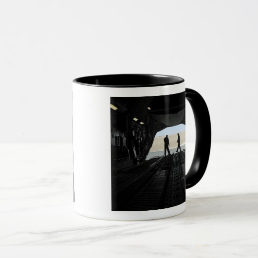 Mug Chargeurs C-17A Globemaster III (Devant droit)