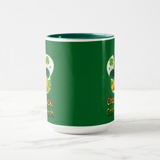 Mug Chasing Luck Catching Cash St Patrick’s - caneca (Centre)