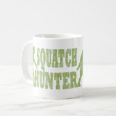 Mug Chasseur de Squatch sur le camouflage (Devant gauche)