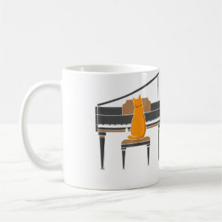 Mug Chat amateur de musique jouant du piano