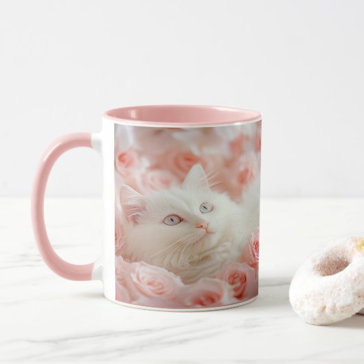 Mug Chat Blanc Mignon dans des Fleurs de Rose (Avec donut)