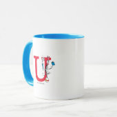 Mug Chat dans l'acte d'équilibre monogramme U (Devant gauche)