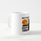 Mug Chat d'Halloween Choses Effrayantes Sorcière Drôle (Devant gauche)