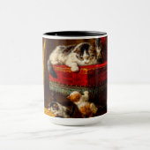 Mug Chat et chatons Jouer avec chaise (Centre)