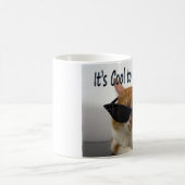 Mug Chat frais dans des lunettes de soleil avec la (Centre)
