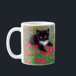 Mug Chat Gustav Klimt Tuxedo<br><div class="desc">Coffee Mug avec un chat tuxedo Gustav Klimt ! Cette adorable petite chatte noire et blanche est installée dans un champ de fleurs rouges,  bleues,  blanches et oranges. Un cadeau génial pour les amateurs d'art amoureux des chats et autrichiens !</div>