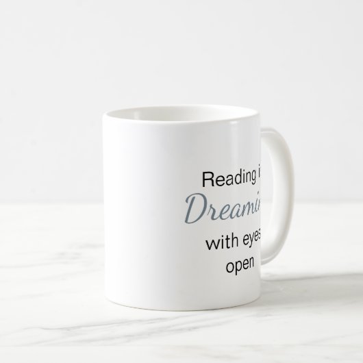 Mug Chat mignon au-dessus d'une citation de lecture de (Devant droit)