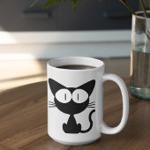 Mug Chat noir aux grands yeux, queue dans l'air