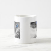 Mug Chat noir et blanc de Kitty observé par bleu (Centre)