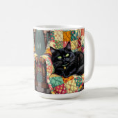 Mug Chat noir mignon sur chaise à rocher (Devant droit)