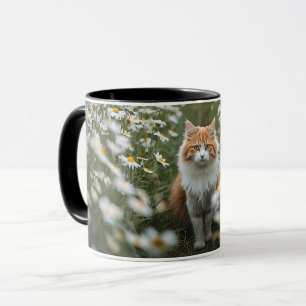 Mug Chat orange et blanc duveteux dans un champ de pâq