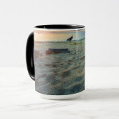 Mug Chat se reposant sur une plage (Devant gauche)