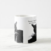 Mug Chat Smoking avec un Sourire Sournois (Centre)