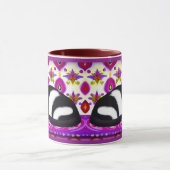 Mug Chat Tuxedo noir et blanc sur un coussin (Centre)