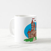 Mug Château médiéval sur une colline avec des drapeaux (Devant gauche)