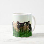 Mug Chats de Kitty dans l'herbe (Devant droit)