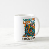 Mug Chaussettes Danoises Drôle Monde Manquant Mais Pas (Devant droit)