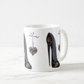 Mug Chaussure et coeur stylets noirs (Devant droit)