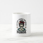 Mug Chemise d'infirmière Halloween Graphique de crâne (Centre)