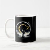 Mug Chemise drôle Astronaute Espace Éclipse Planète Sc (Gauche)