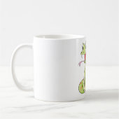 Mug Chemise verte mignonne de bande dessinée de (Gauche)