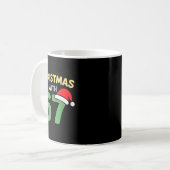 Mug Chemises de Noël drôles avec 67 mème blague tendan (Devant gauche)