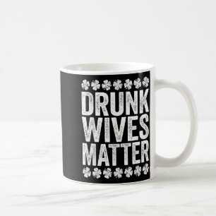 Mug Chemises épouses ivres buvant hommes femmes Saint-