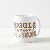 Mug Chemises et cadeaux de Puggle de câlin (Devant droit)