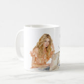 Mug Chemisier blond pêche Ordinateur (Devant gauche)