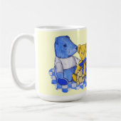 Mug chèque bleu tissu de pique-nique avec trois vieux  (Gauche)