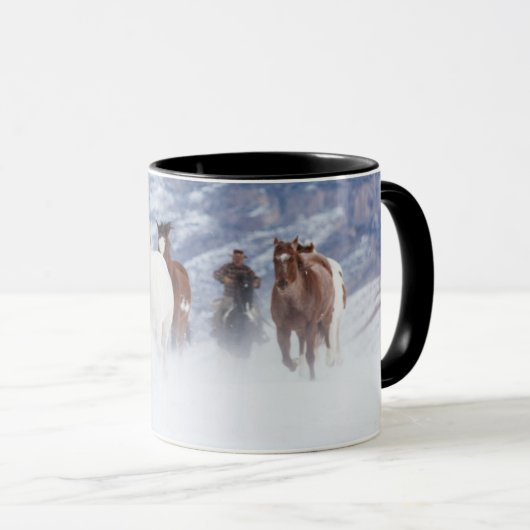 Mug Cheval à travers la neige (Devant droit)