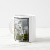 Mug Cheval blanc gracieux (Devant gauche)