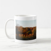 Mug Cheval Brown rouge, bois d'automne. (Gauche)