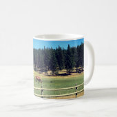 Mug Cheval dans le pâturage (Devant droit)