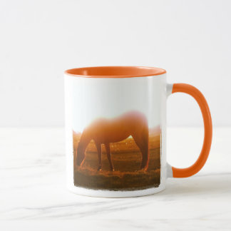 Mug Cheval d'AQHA frôlant au coucher du soleil