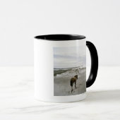 Mug Cheval marchant sur la plage (Devant droit)
